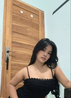 Vionitta Luna - escort in Bali Photo 4 of 6
