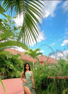 Vionitta Luna - puta in Bali Photo 3 of 5