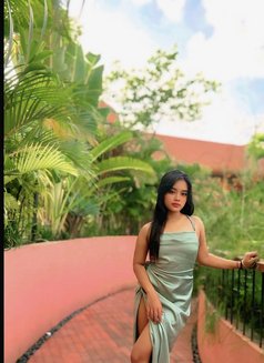 Vionitta Luna - puta in Bali Photo 4 of 5