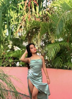 Vionitta Luna - puta in Bali Photo 5 of 5