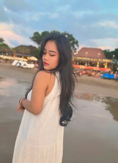 Vionitta Luna - escort in Bali Photo 4 of 6