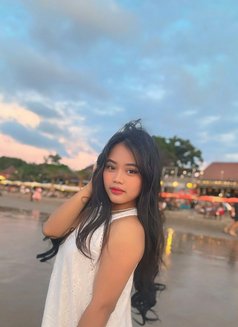 Vionitta Luna - escort in Bali Photo 5 of 6