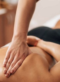 Vip Arab Massage - masseur in Muscat Photo 7 of 9