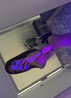 VIP Bella massage service - Transsexual escort in Bangkok Photo 10 of 10
