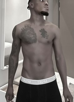 Vip Big black Dik - Male escort in Jeddah Photo 2 of 6