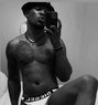 Vip Black Top - Acompañantes masculino in Riyadh Photo 1 of 1