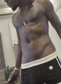 Vip black top / message and S£X - Male escort in Riyadh Photo 5 of 5