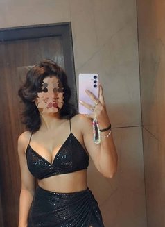 Vip🥀🥂🍾(cam Session) Real Meet - puta in Bangalore Photo 2 of 4