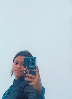 Vip🥀🥂🍾(cam Session) Real Meet - puta in Kolkata Photo 1 of 2