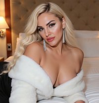 VIP Doll - escort in Dubai Photo 4 of 11