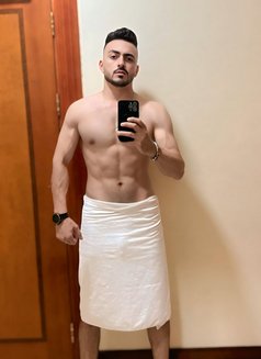كيمو للكبلزvip - Male escort in Dubai Photo 2 of 4