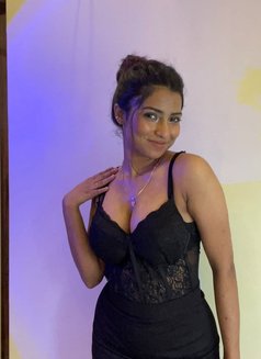 Vip Escort Gurgaon 24*7 Available - puta in Gurgaon Photo 3 of 4