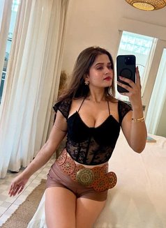 Tannika - escort in Mumbai Photo 4 of 4
