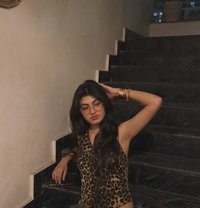 Vip Escort - puta in Varanasi
