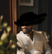 Vip Escort مرافقة الشخصيات المهمة - Acompañantes masculino in Al Manama