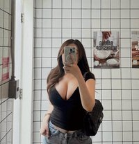 Vip Escort - escort in Tokyo