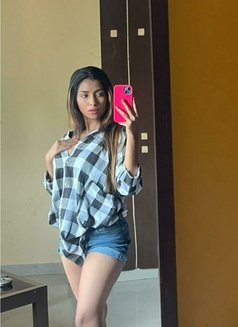 Vip Escort Service Available 24*7 - puta in Gurgaon Photo 4 of 4