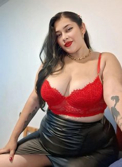 Vip Escort Service Available - puta in Bangkok Photo 5 of 5