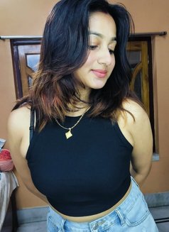 Vip Escort Service Bindu - puta in Chennai Photo 1 of 2