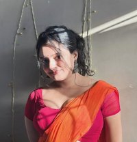 Vip Escort Service - escort in Ahmedabad Photo 1 of 3