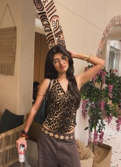Vip Escort Service - puta in Ahmedabad Photo 1 of 3
