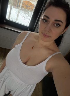 Vip Escort Service - escort in Kolkata Photo 5 of 6