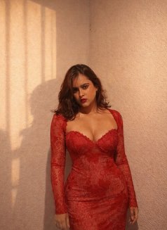 Vip Escort Service - escort in Kolkata Photo 1 of 3