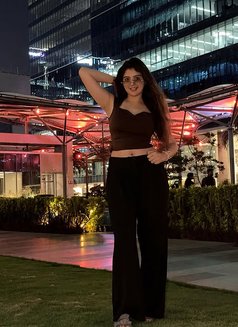 Vip Escort Service - escort in New Delhi Photo 3 of 6