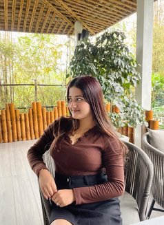 Vip Escort Service - puta in Pune Photo 5 of 6