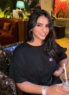 Vip Escort Service Manjali - puta in Bangalore Photo 1 of 2