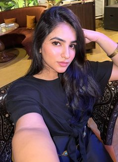 Vip Escort Service Manjali - puta in Bangalore Photo 2 of 2