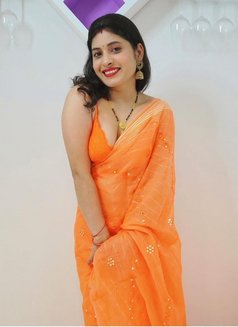Vip Escort Service Meenakshi - puta in Bangalore Photo 1 of 1