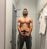 Vip - Male escort in Tokyo