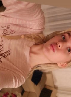 Belarusian in Dubai top companion GFE - escort in Dubai Photo 2 of 9