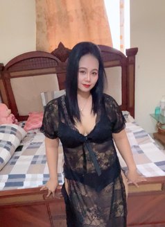 Mina Muscut - escort in Muscat Photo 5 of 10