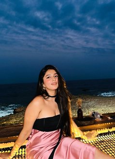 Vip Indian Elegance Riya - puta in Dubai Photo 2 of 4