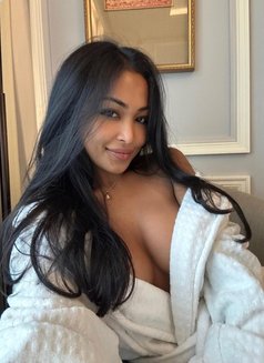 Vip Indian Russian Model and Normal Girl - escort in New Delhi Photo 3 of 5