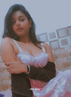 Vip Kavya Genuine & No Advance Escort Se - puta in Pune Photo 3 of 3