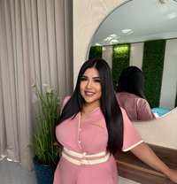 Vip Massage in 4 star hotel / Thai lady - escort in Abu Dhabi Photo 6 of 7