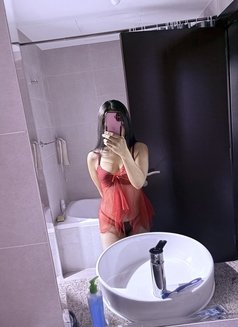 Vip massage jem Abu dabhi vers bottom - Acompañantes transexual in Abu Dhabi Photo 16 of 16