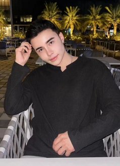 VIP massage sexy gay big dick - Male escort in Riyadh Photo 5 of 7