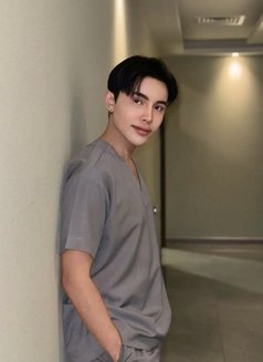 Zoogus VIP massage top only 🇹🇭 - Transsexual escort in Riyadh Photo 3 of 6
