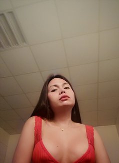 Vip massage youngJem versa both - Transsexual escort in Abu Dhabi Photo 3 of 23