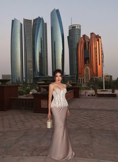VIP model Mona - Acompañantes transexual in Dubai Photo 23 of 24