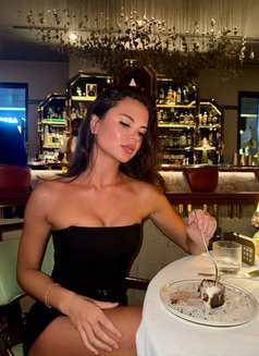 Vip Model Vlada - escort in Singapore Photo 7 of 8