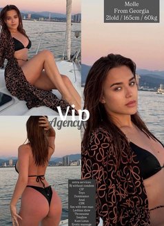 Vip Modeling - escort agency in Dubai Photo 14 of 19