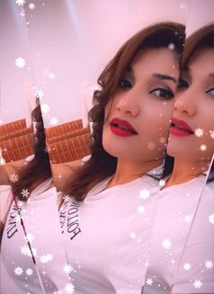 Vip Pune Escort Service No Advance Money - puta in Pune Photo 2 of 2