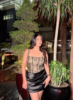 Vip Queen Companion for Hook Ups - puta in Pokhara Photo 2 of 4