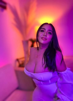 VIP Massage B2B Full Service - escort in Muscat Photo 3 of 5