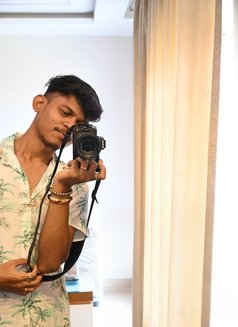VIP Rishi - Acompañantes masculino in Kolkata Photo 1 of 3